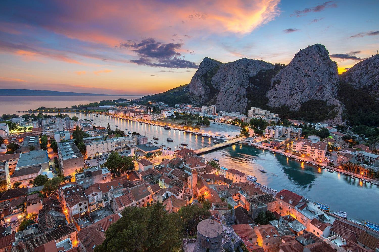 Sandy Beach Apartment Omis Exterior photo