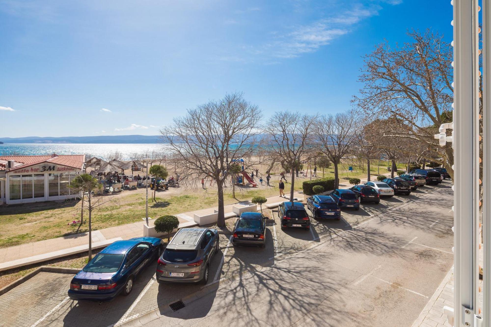 Sandy Beach Apartment Omis Exterior photo